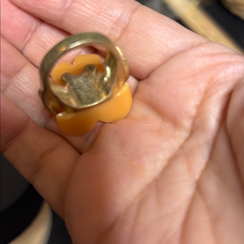 Vintage Elegant Gold Tone Carved Rose Ring Estate Retro - Picture 5 of 6